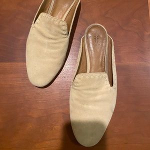 FRYE Gwen Pickstitch Suede Slides 8 tan